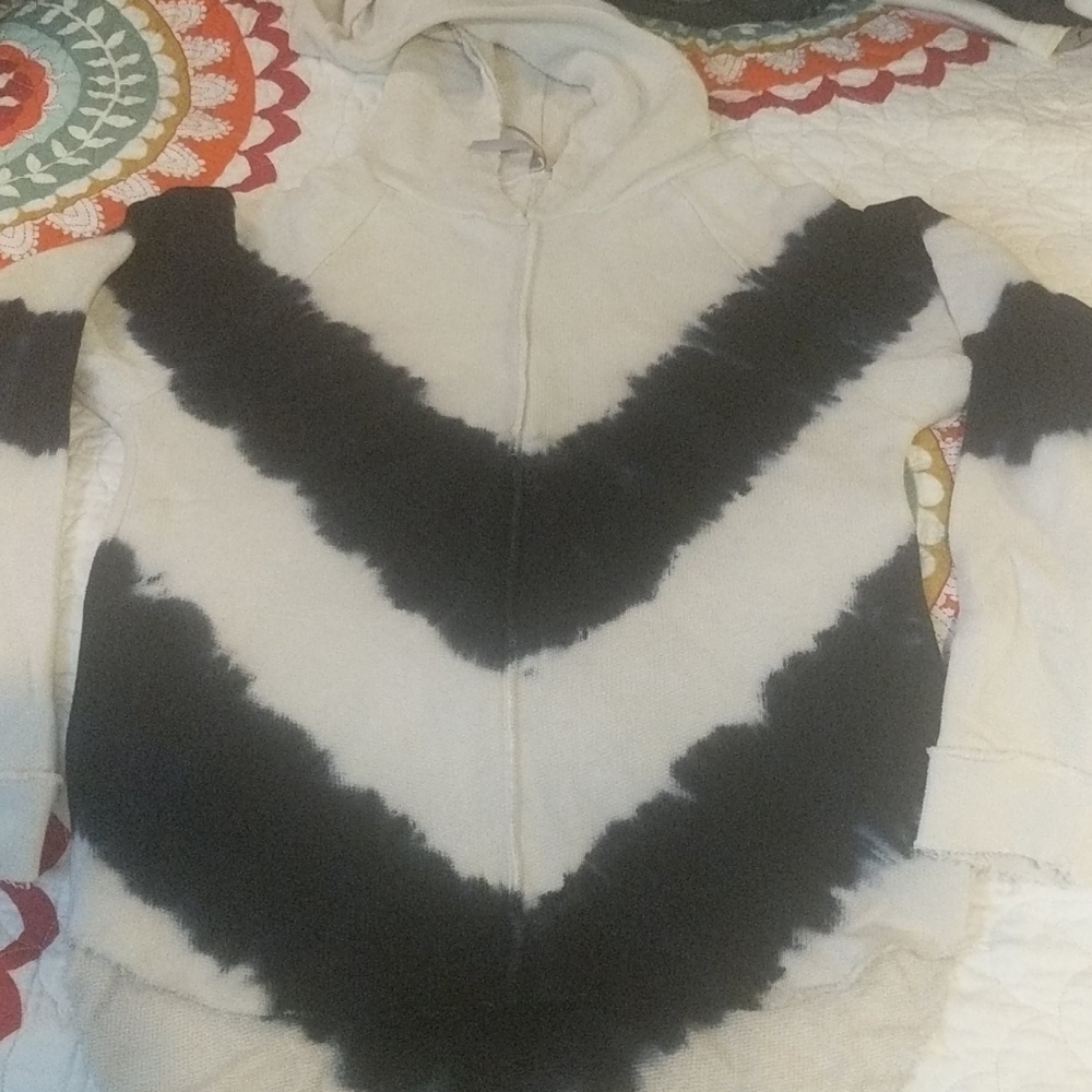 Tie-dye Hooded Sweater